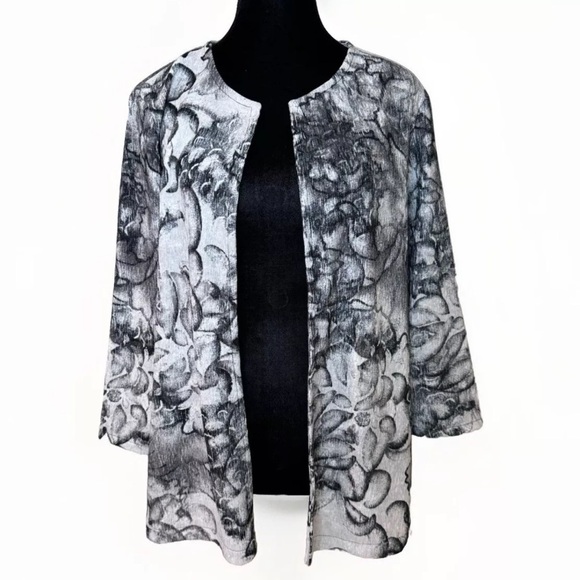 Chicos Top Easy Wear 2 Sz L Cardigan Topper Black White Floral Party Classy EUC - Picture 2 of 9